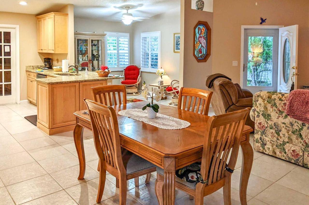 Pet-Friendly Flagler Beach Home With Yard Near Beach Bagian luar foto