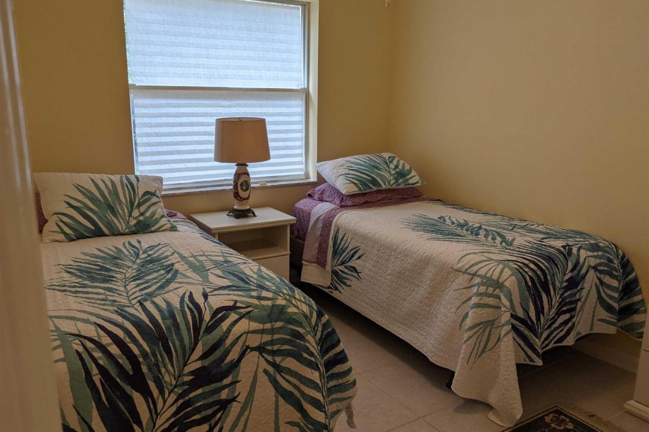 Pet-Friendly Flagler Beach Home With Yard Near Beach Bagian luar foto
